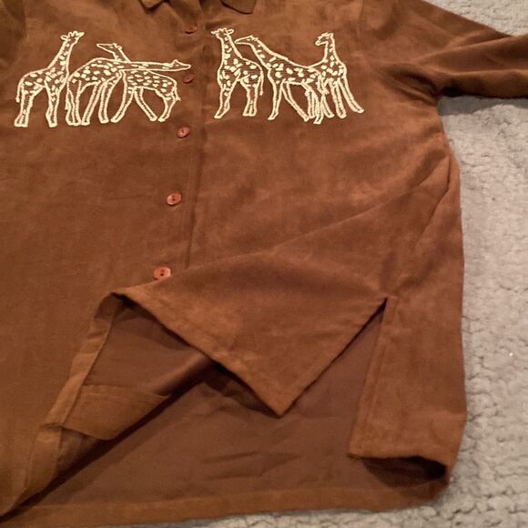 Blast Studio Vintage Giraffe Brown Button Up Top Size Medium - Picture 10 of 12